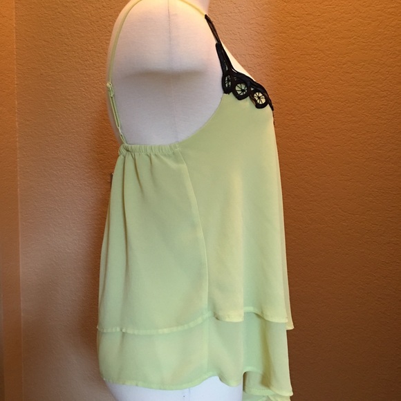XOXO Chartreuse /Black Top - Picture 2 of 5